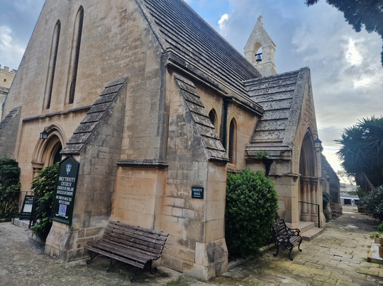 Holy Trinity Church-斯利马必去景点