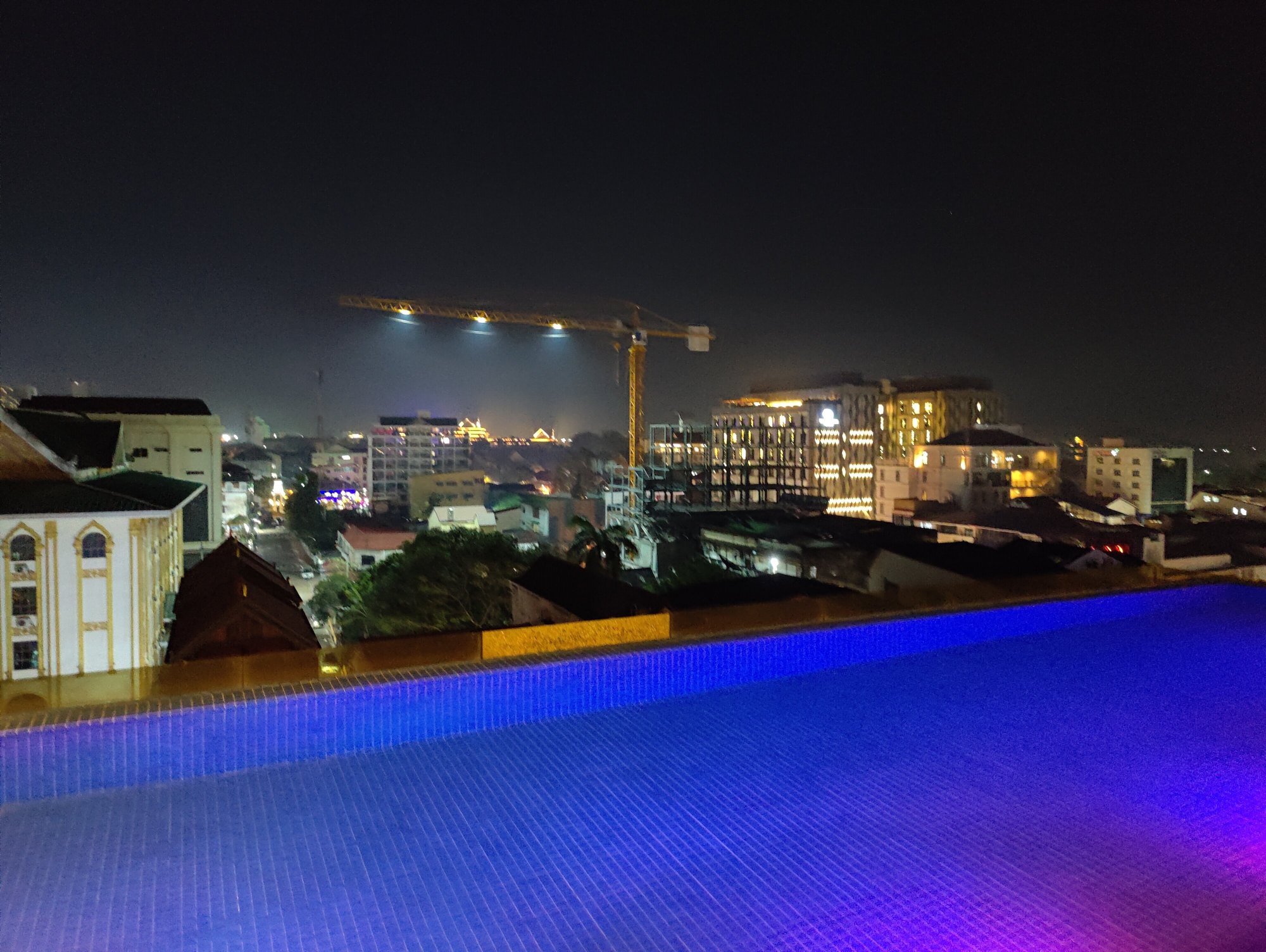 Lao Poet Hotel-泳池