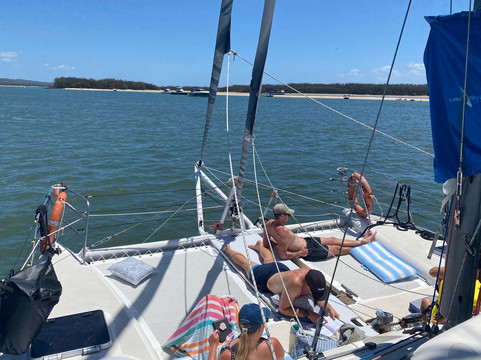 Sunrise Sailing Charters Gold Coast-梅因海滩必去景点