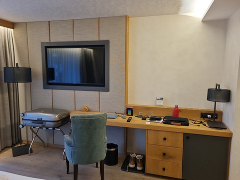 普拉兹霍夫度假酒店主图