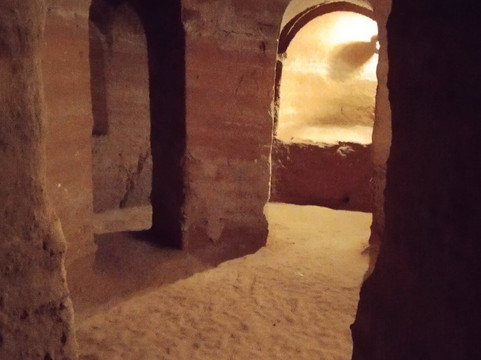 Grotte Tufacee Comunali-圣阿尔坎杰洛-迪罗马涅必去景点