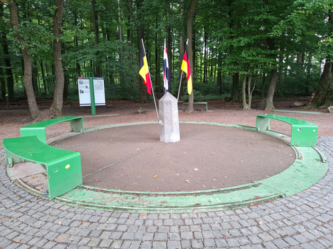 The Three Country Point NL BE DE-Vaals必去景点