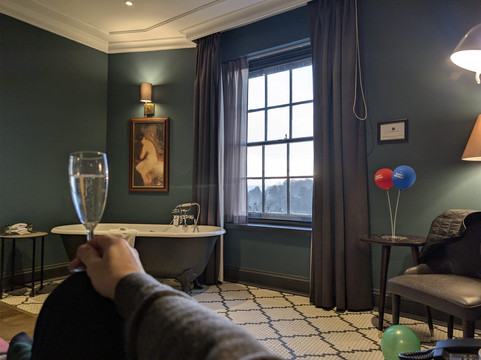 埃文峡谷酒店主图