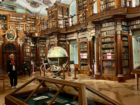 圣加仑修道院图书馆（Stiftsbibliothek）-圣加仑必去景点