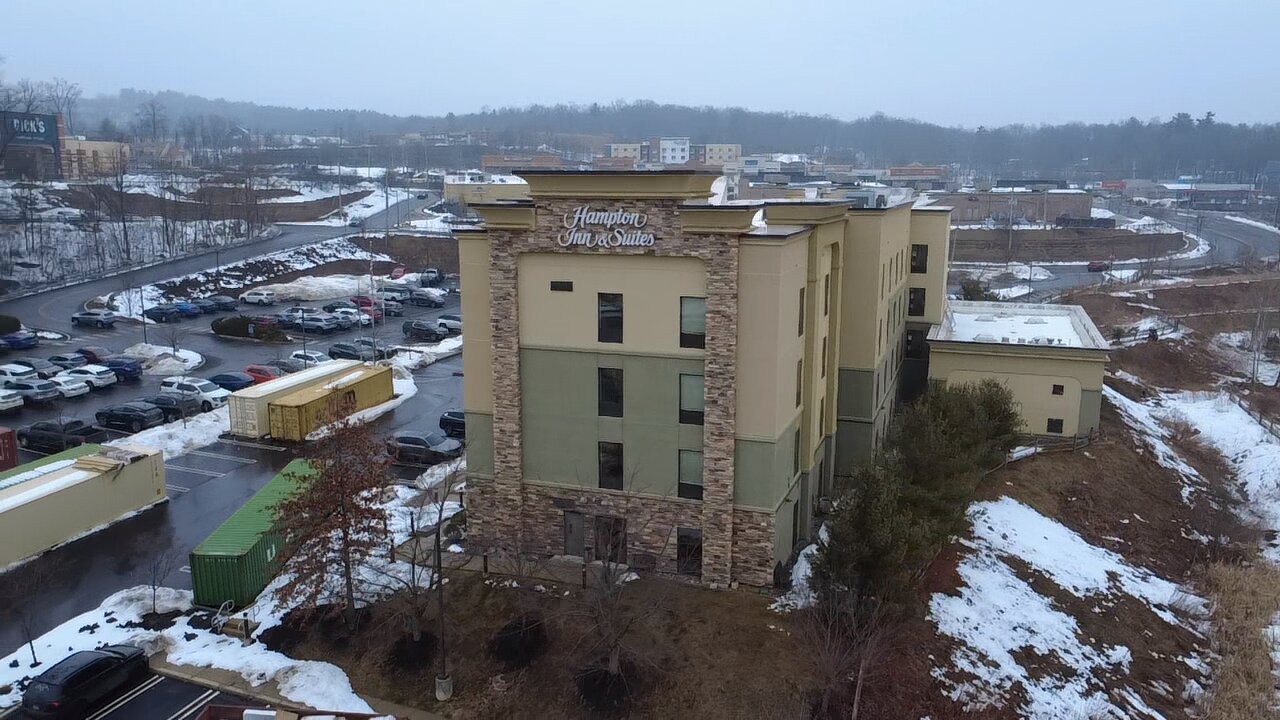 斯特劳兹堡波科诺山欢朋酒店及套房-浴室