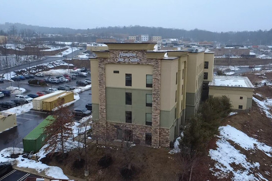 斯特劳兹堡波科诺山欢朋酒店及套房主图