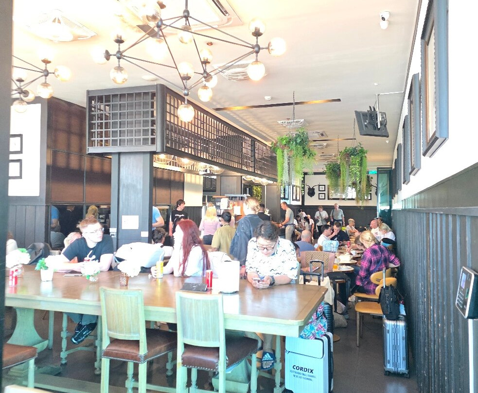 Coral Premium Departure Lounge-迈考必去景点