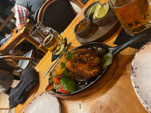 La Grandiosa Cantina