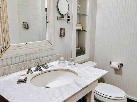 当代艺术馆保时旅馆主图