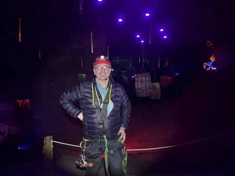 路易斯维尔巨洞-路易斯维尔必去景点