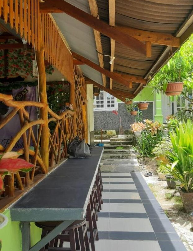 Laggaita Beach Homestay & Tourist Culinary Centre Mentawai