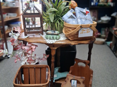 Hwy 102 Flea Market and Antique Mall-罗杰斯必去景点