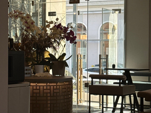 Nikkai Cafe & Restaurant