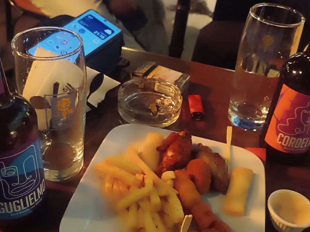New Irish Pub-地拉那必去景点