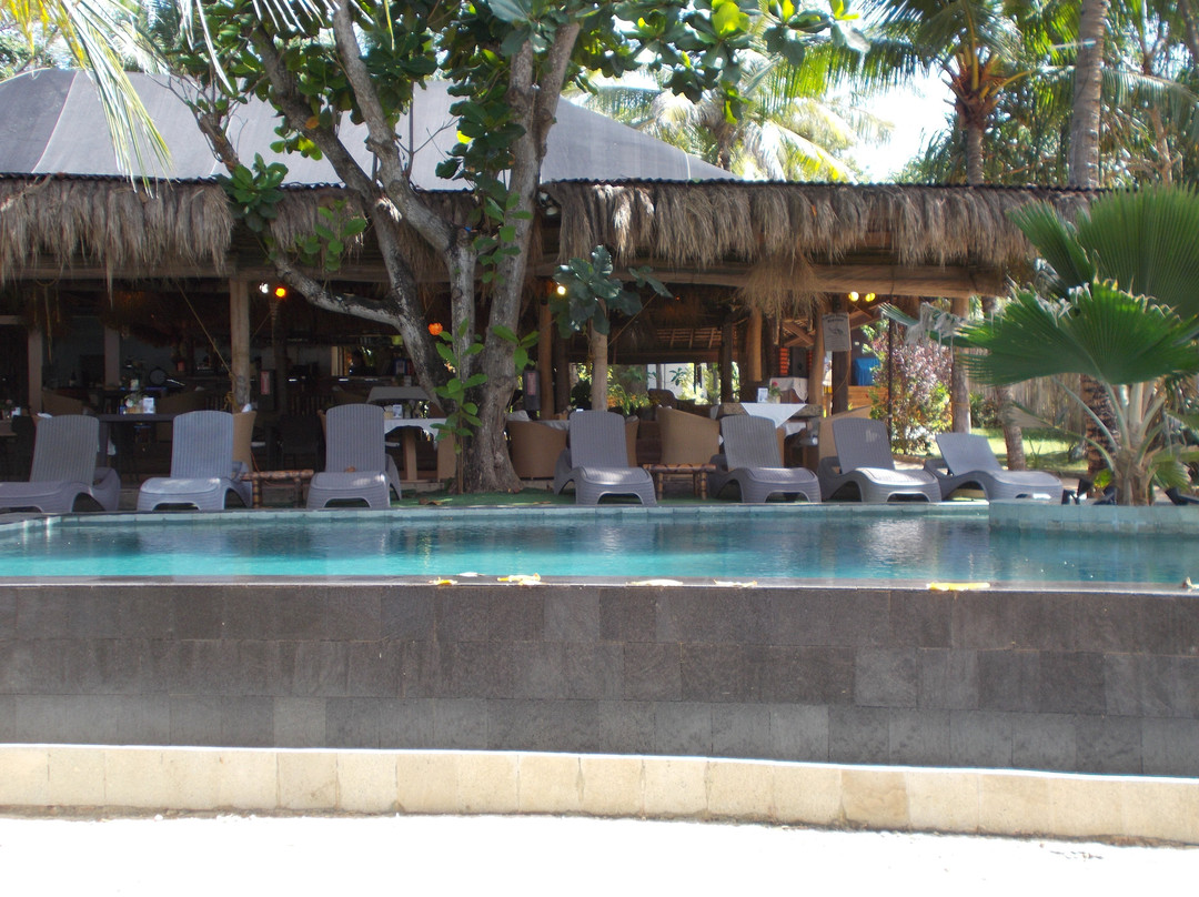 优斯托里瑞索特主图