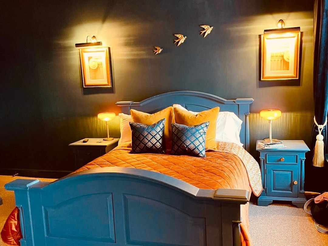 国王纹章酒店主图