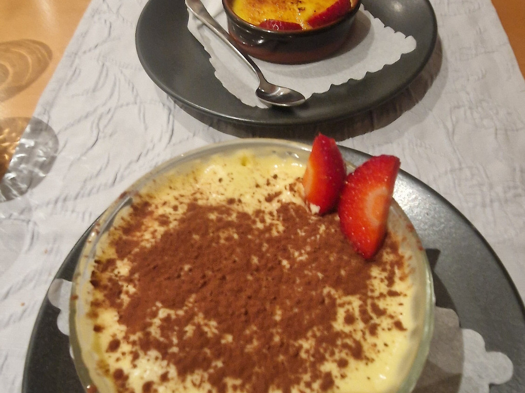 里维埃拉酒店主图