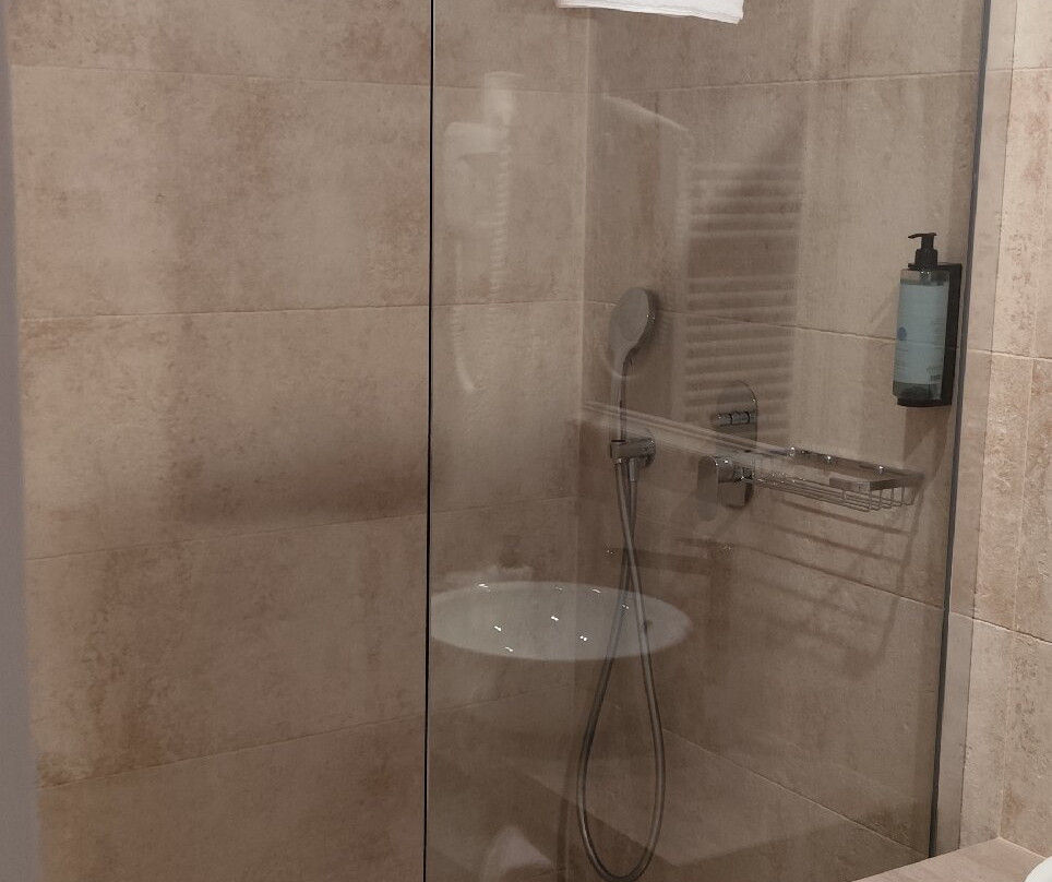 察夫塔特酒店主图