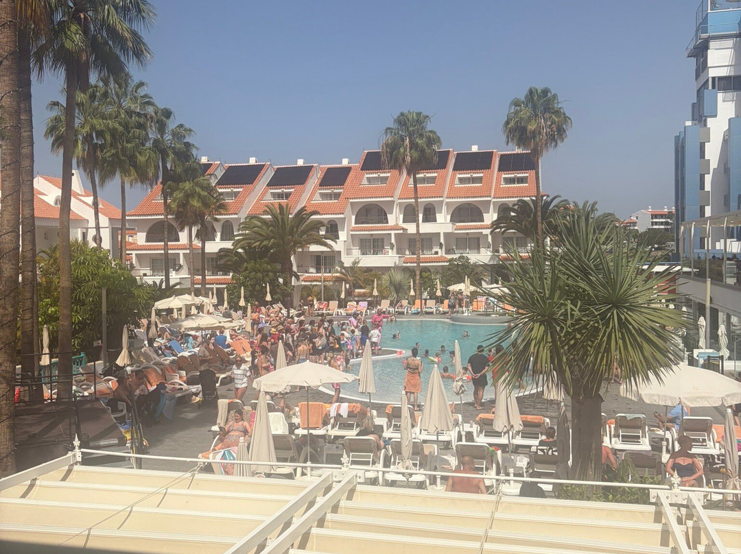 天堂公园趣味时尚酒店主图