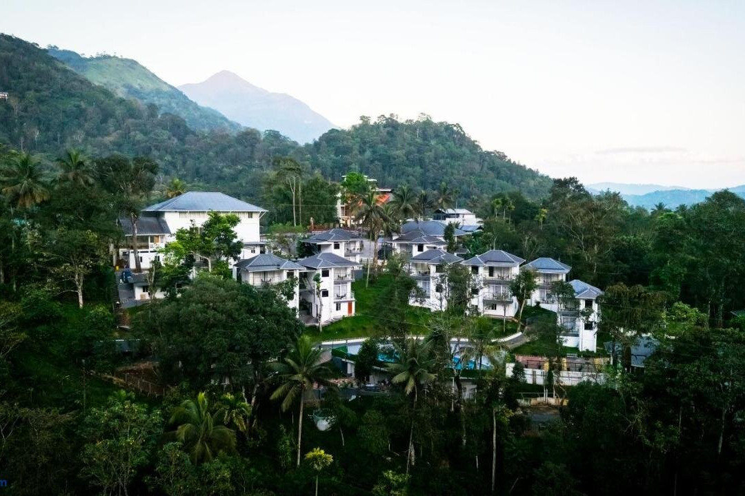 Eeleem Resorts & Spa, Munnar