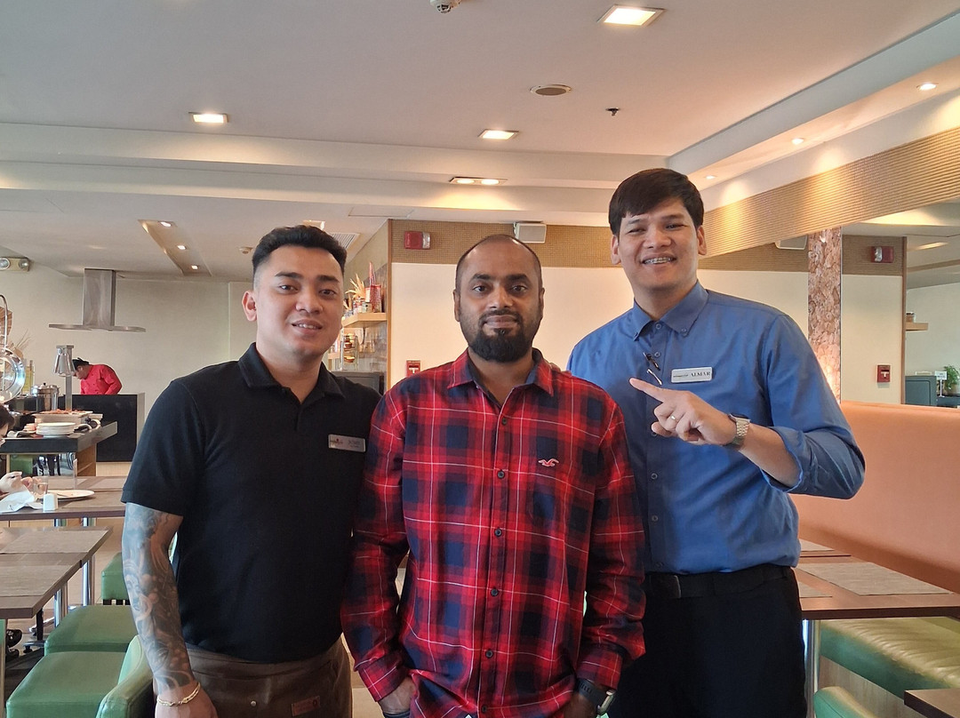 林登套房酒店主图