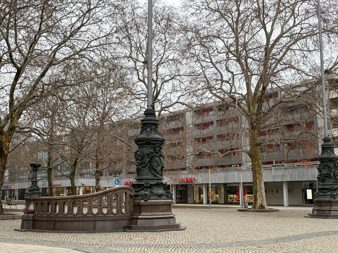 Kaiser-Wilhelm-Fahnenmasten-德累斯顿必去景点