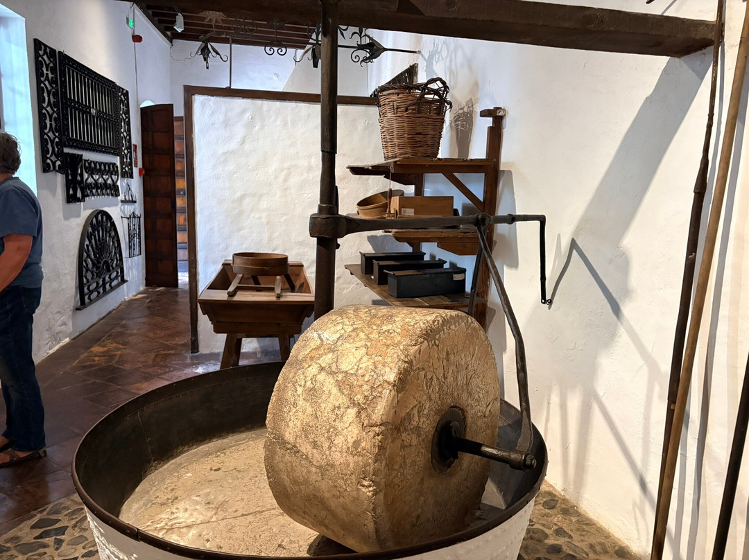 Museo de Artes y Costumbres Populares-马拉加必去景点