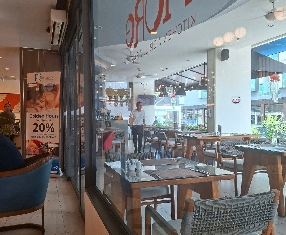 客莱福巴东普吉岛酒店主图