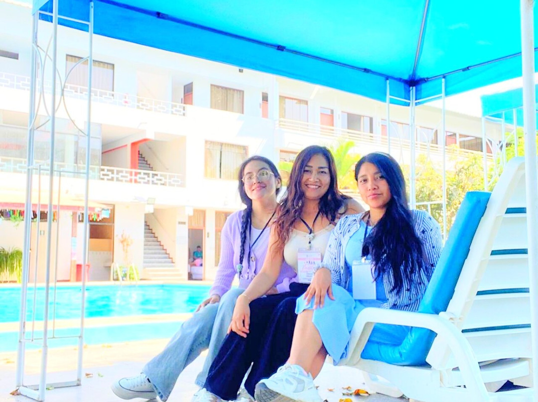 Las Poncianas Club Hotel主图