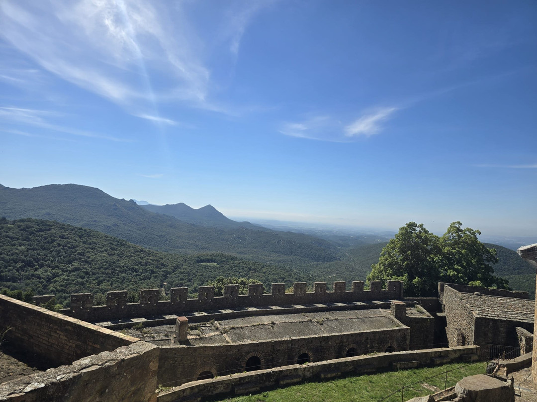 Requesens Castle-拉洪克拉必去景点