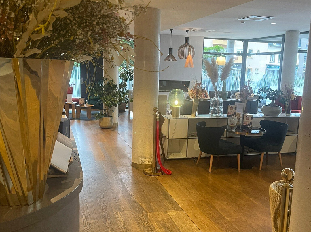 詹姆斯精品酒店主图