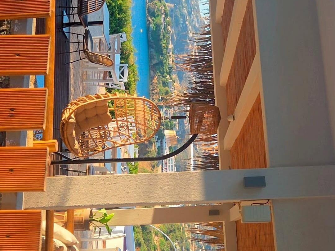 伊娃滨海套房酒店-限成人主图