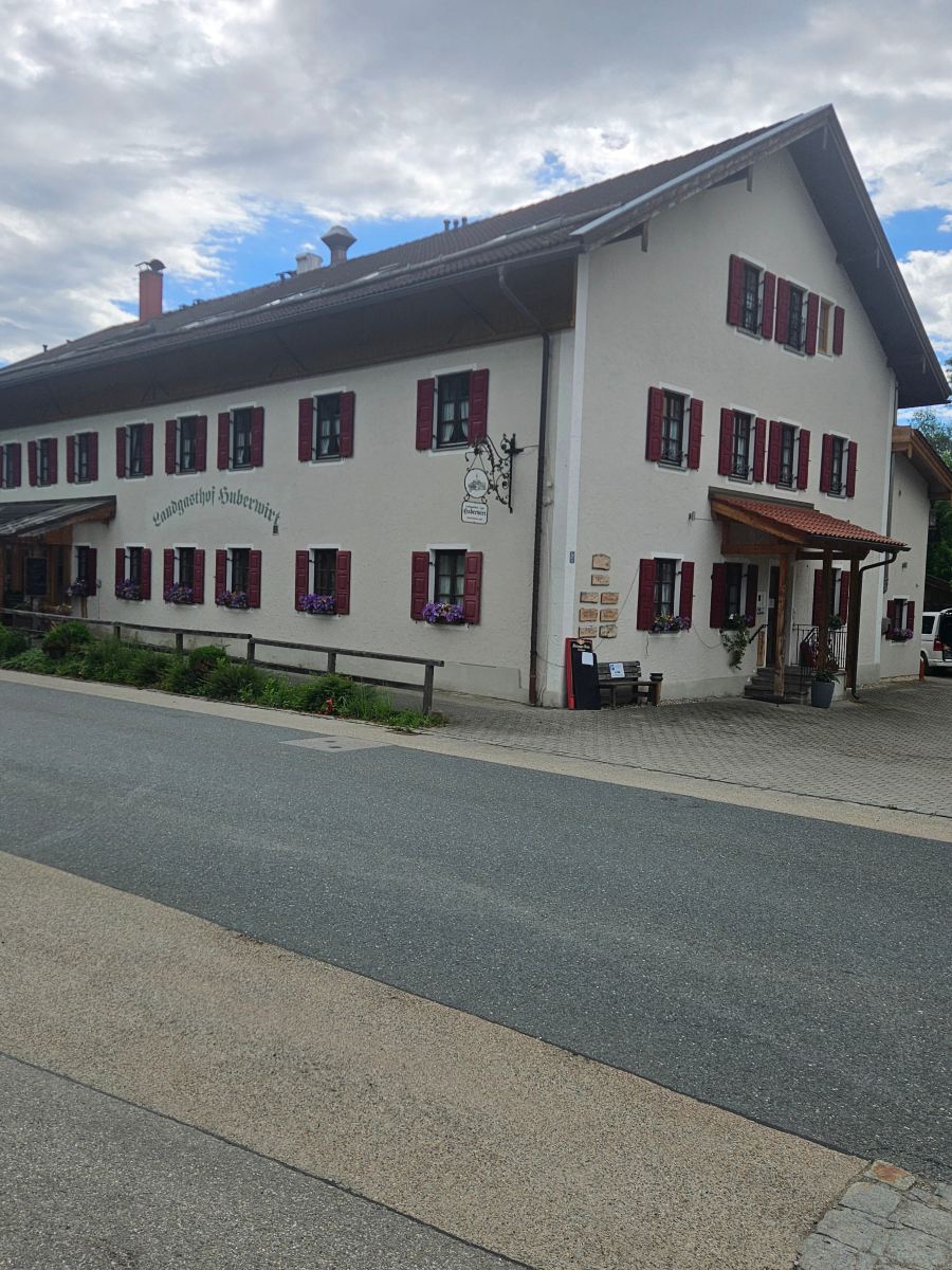 兰德加斯托胡博沃特宾馆-旅行者