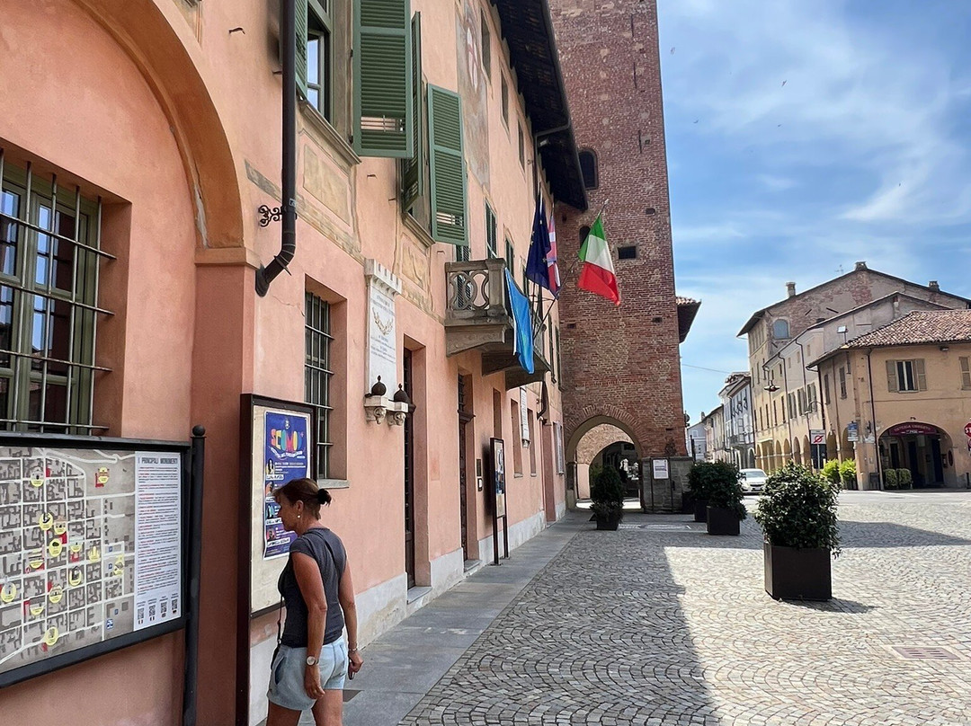 Centro Storico di Cherasco-凯拉斯科必去景点