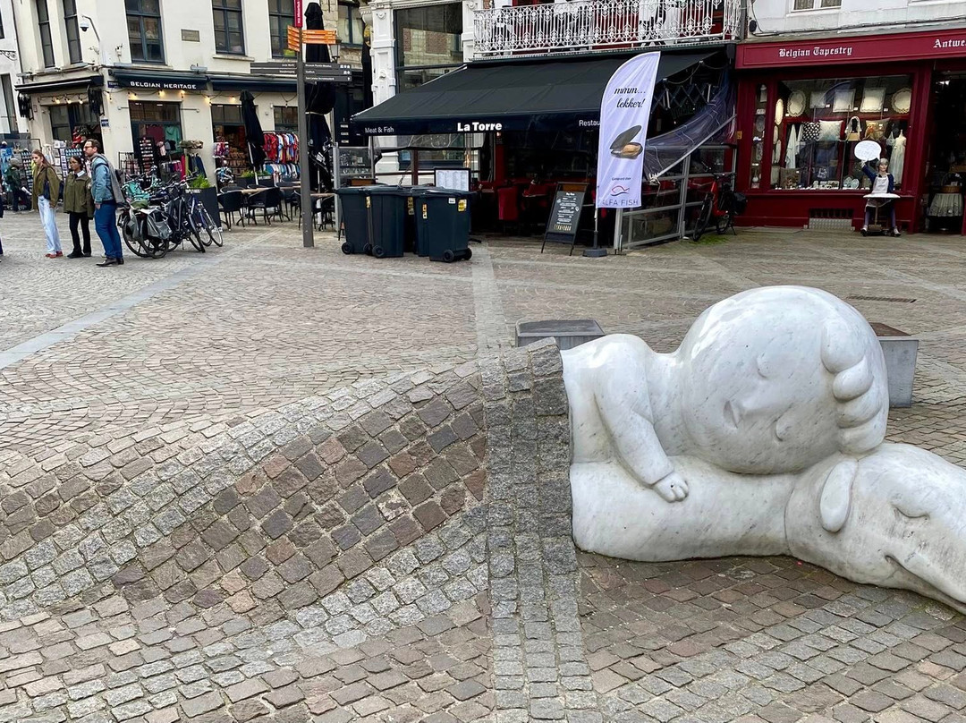Nello & Patrasche Statue-安特卫普必去景点