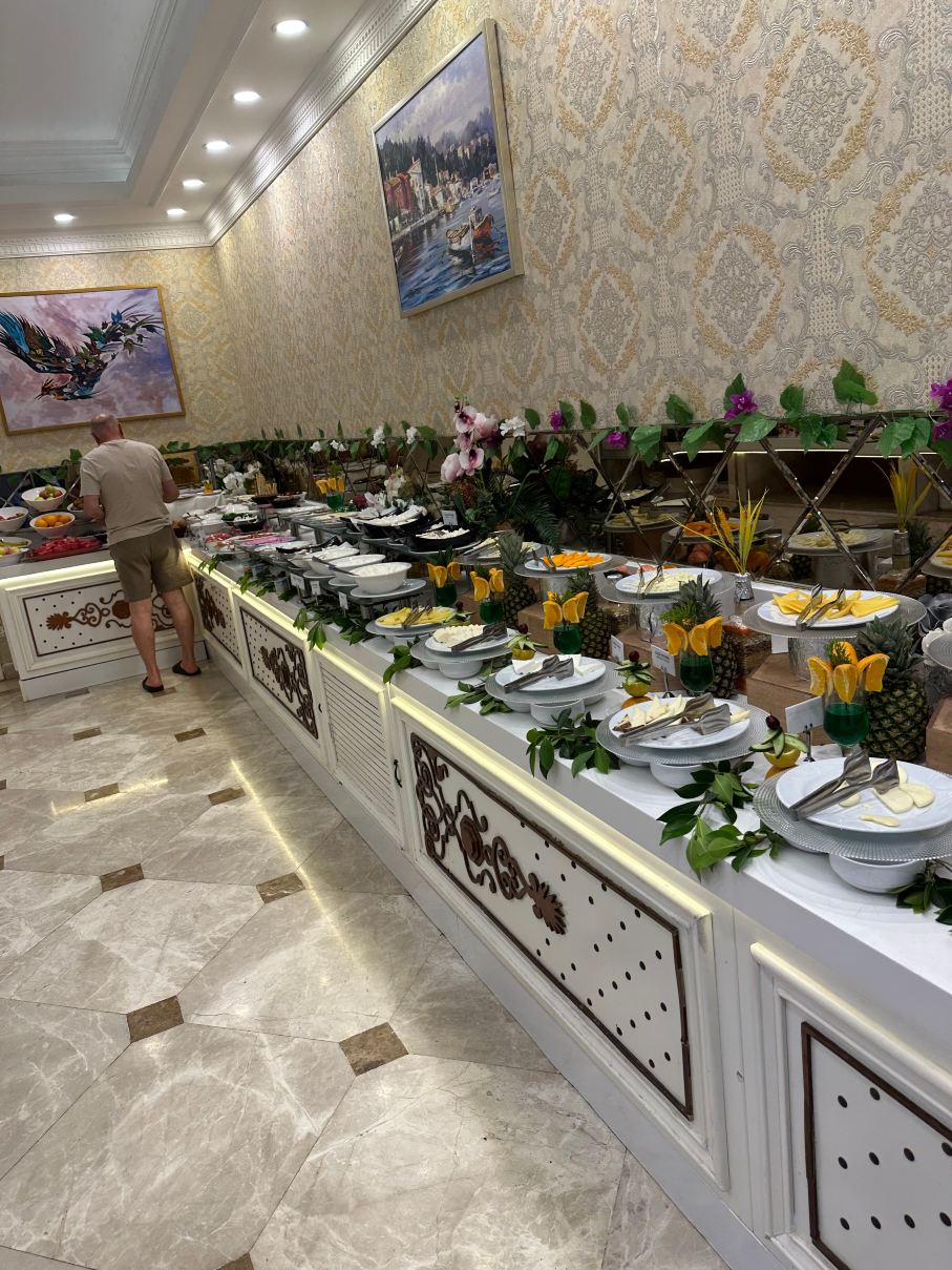 纳沃纳酒店-旅行者