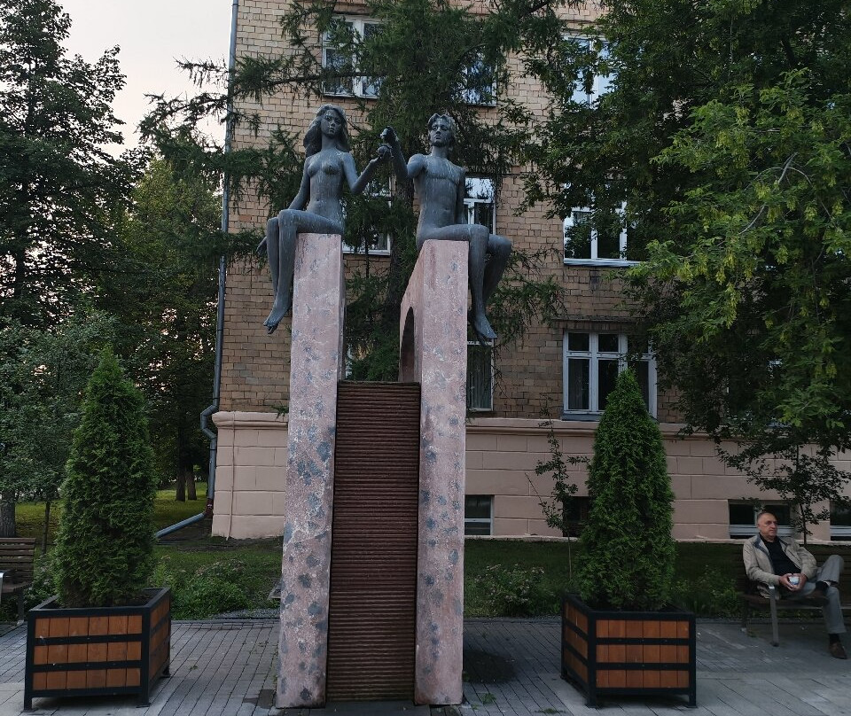 Fountain Adam and Eve-克拉斯诺亚尔斯克必去景点