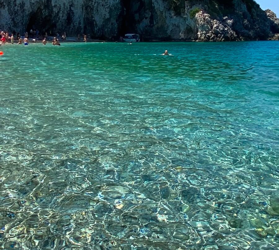 Rovinia Beach-Paleokastritsa必去景点