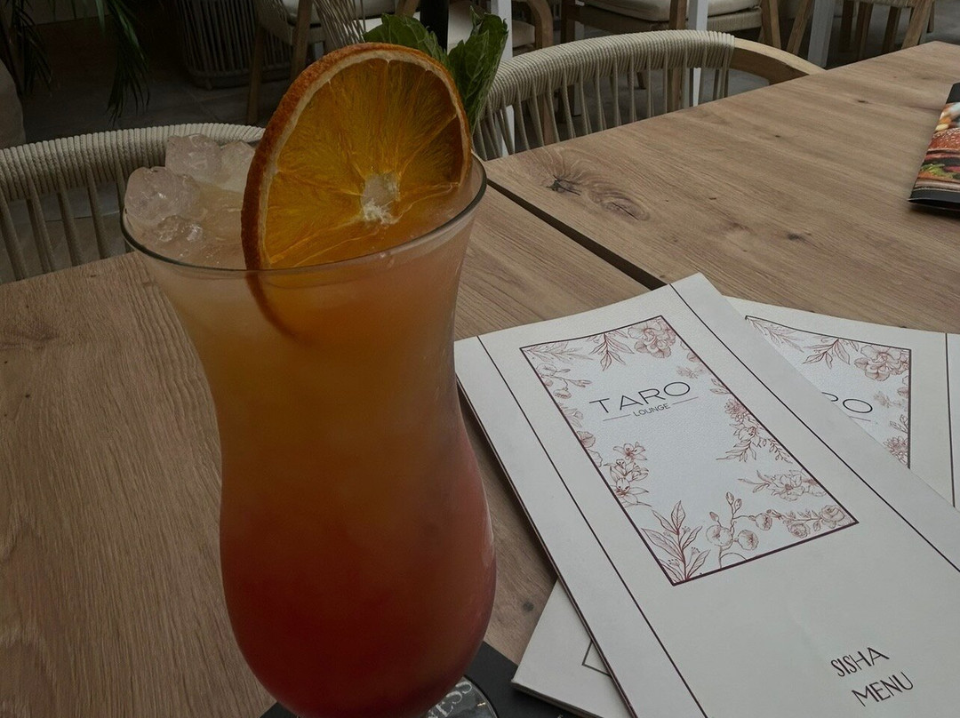 O'TARO Lounge Puerto Marina