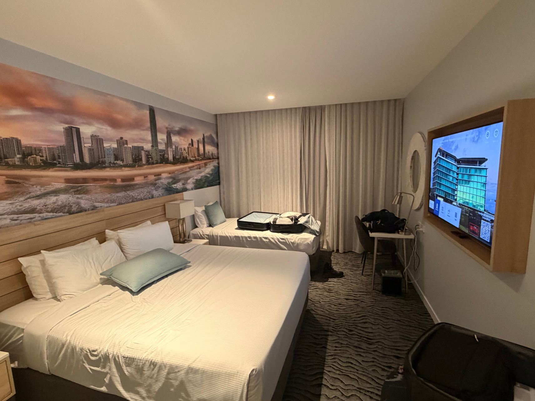 黄金海岸机场瑞吉斯酒店, EVT旗下-旅行者