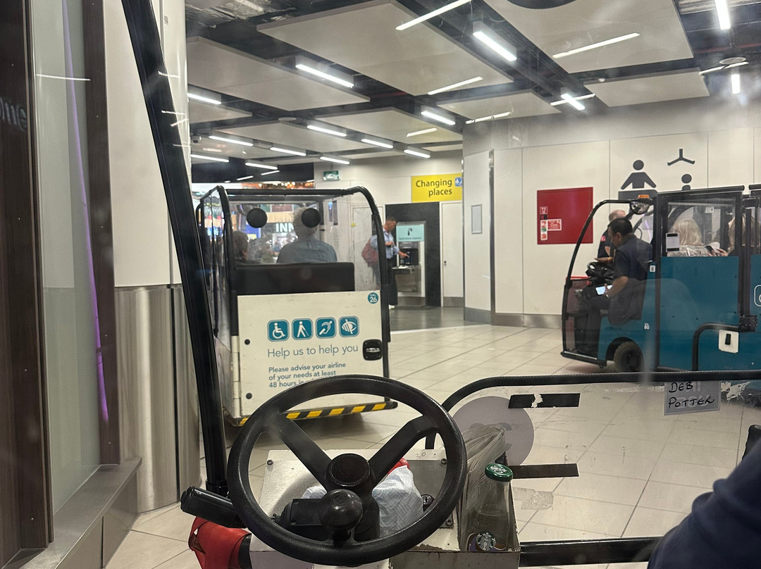 Gatwick Airport Special Assistance-霍利必去景点