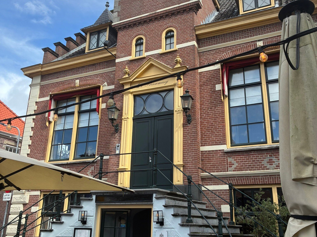Voormalig raadhuis in Laren-Laren必去景点
