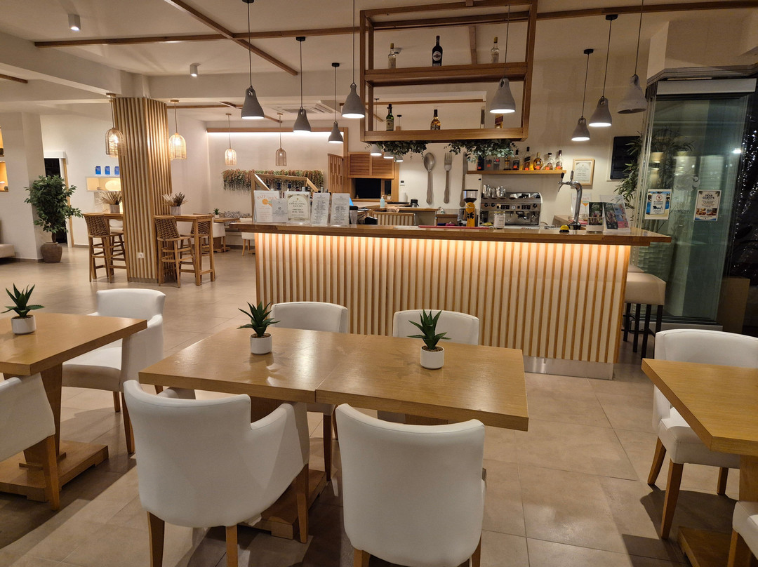 Skiathos Premier Hotel主图