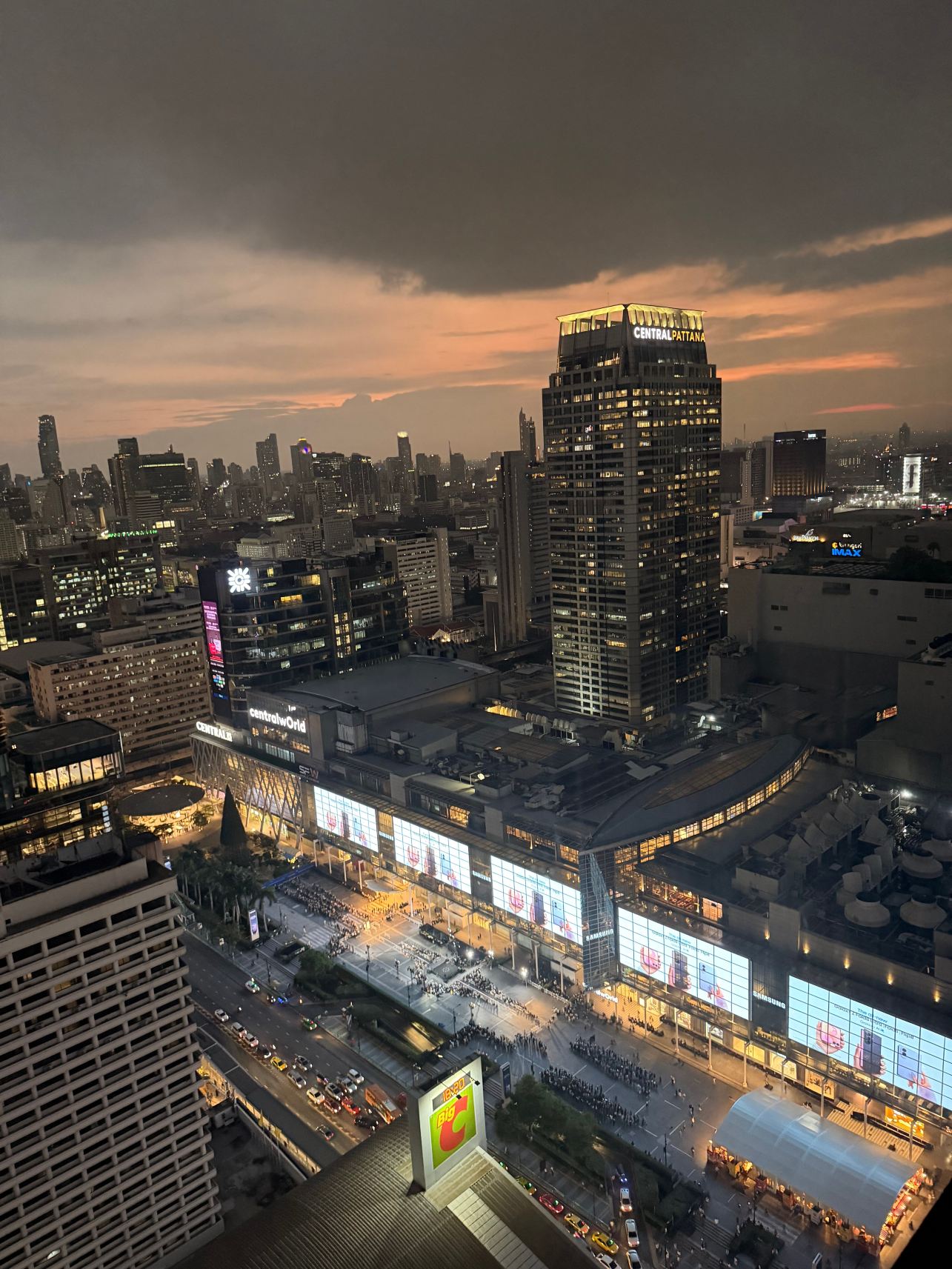 曼谷拉差阿帕森购物区 Moxy 酒店-旅行者