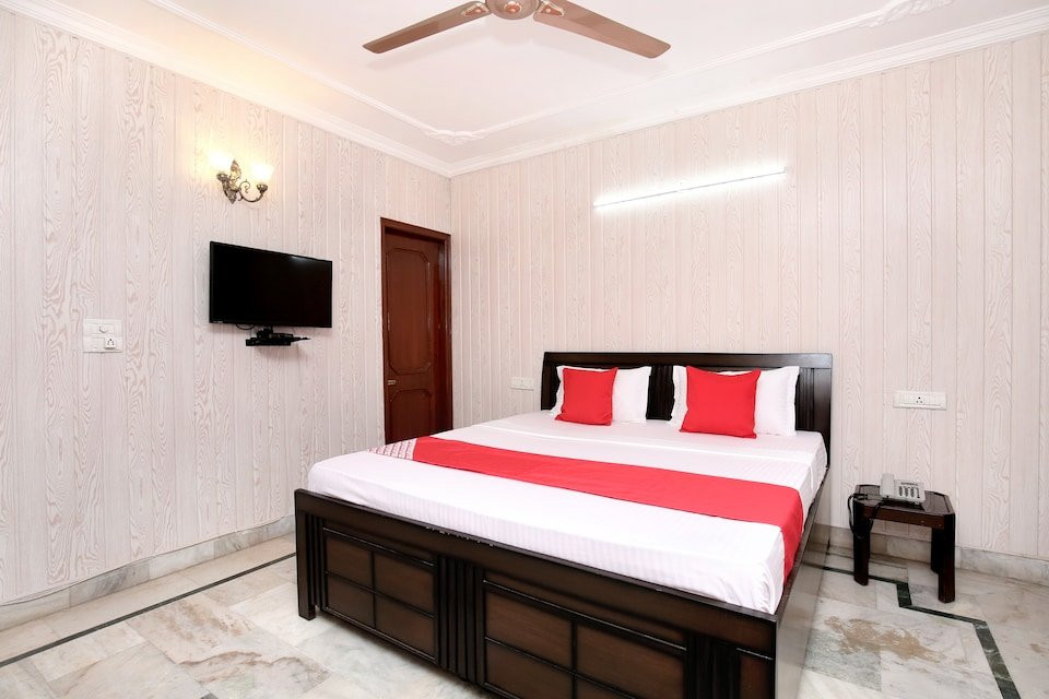 OYO 18318 Cheema Farms