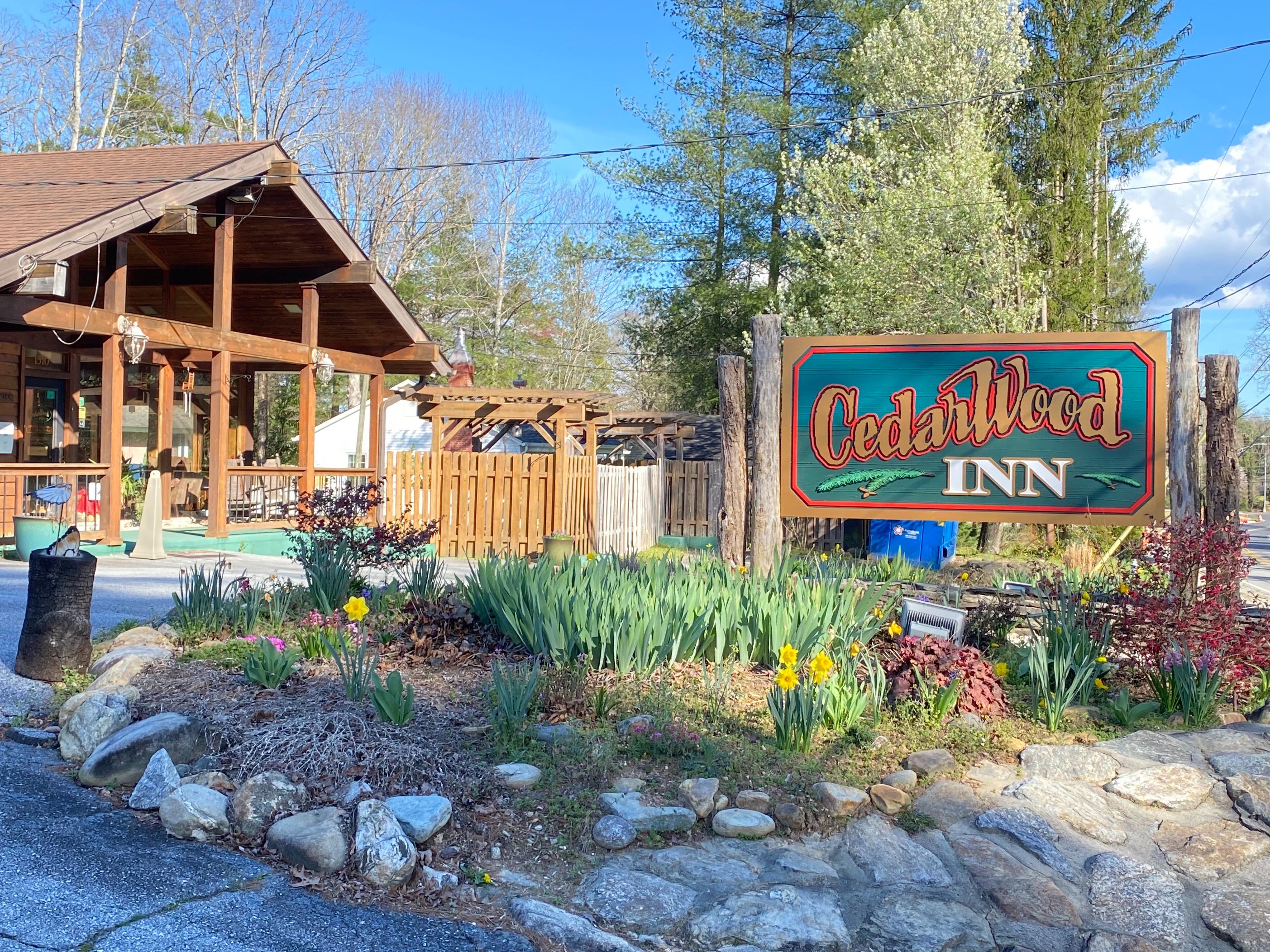 CedarWood Inn-官方