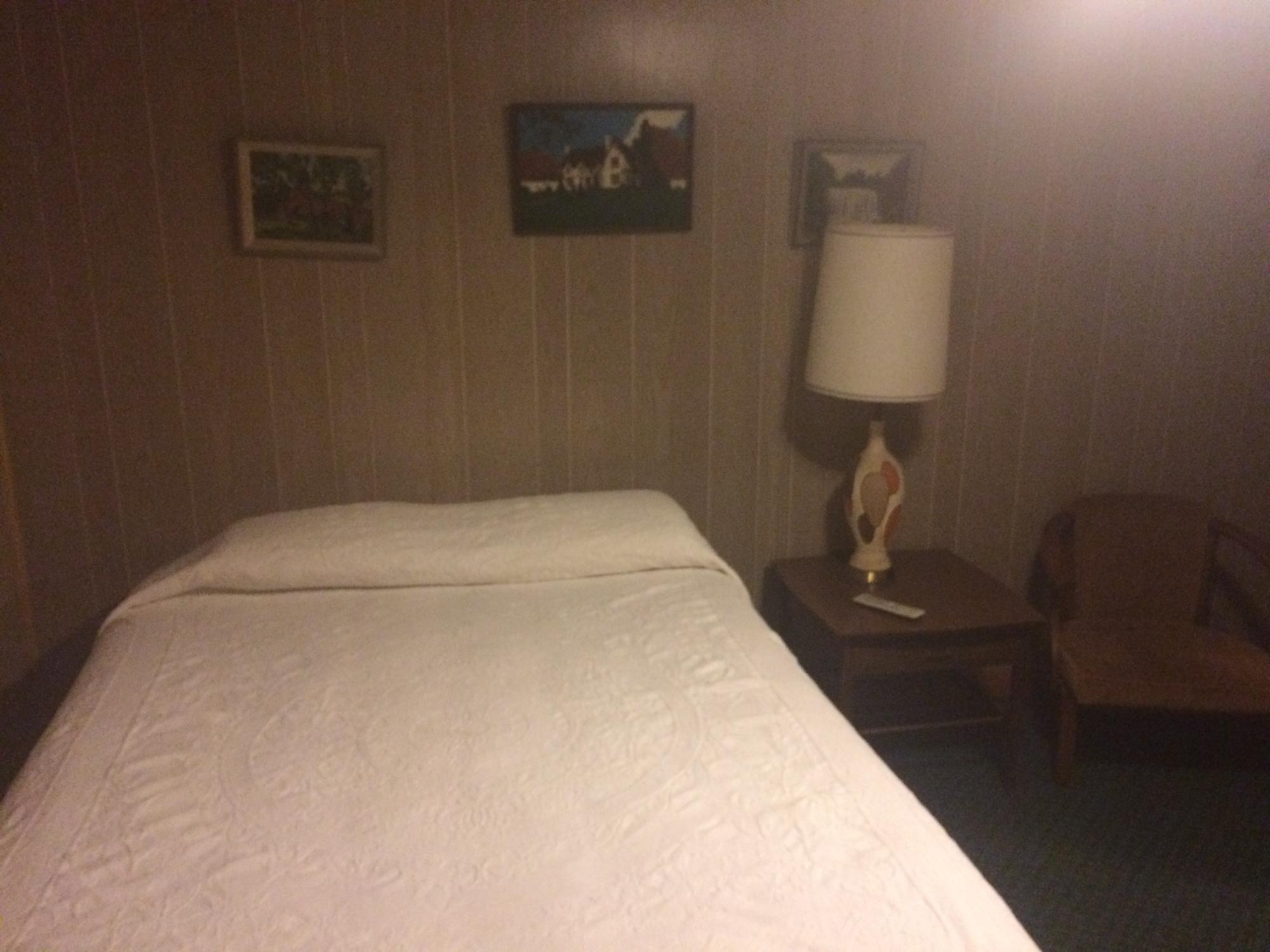 Lynn's Motel-官方