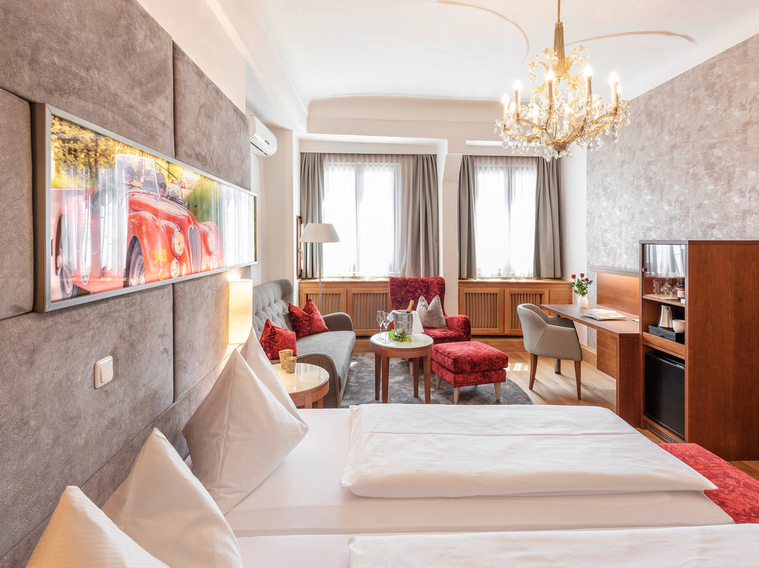 马德兰德酒店主图