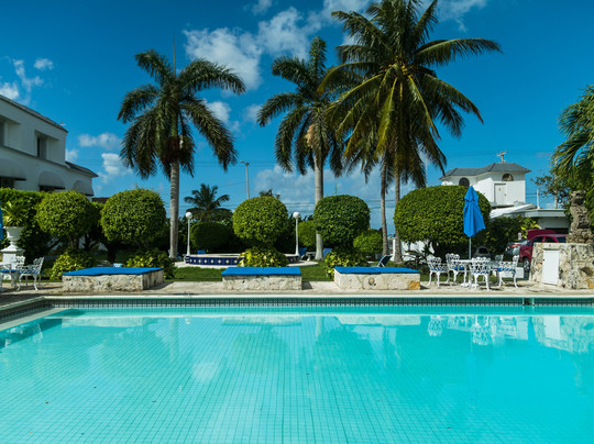 Villablanca Garden Beach Hotel