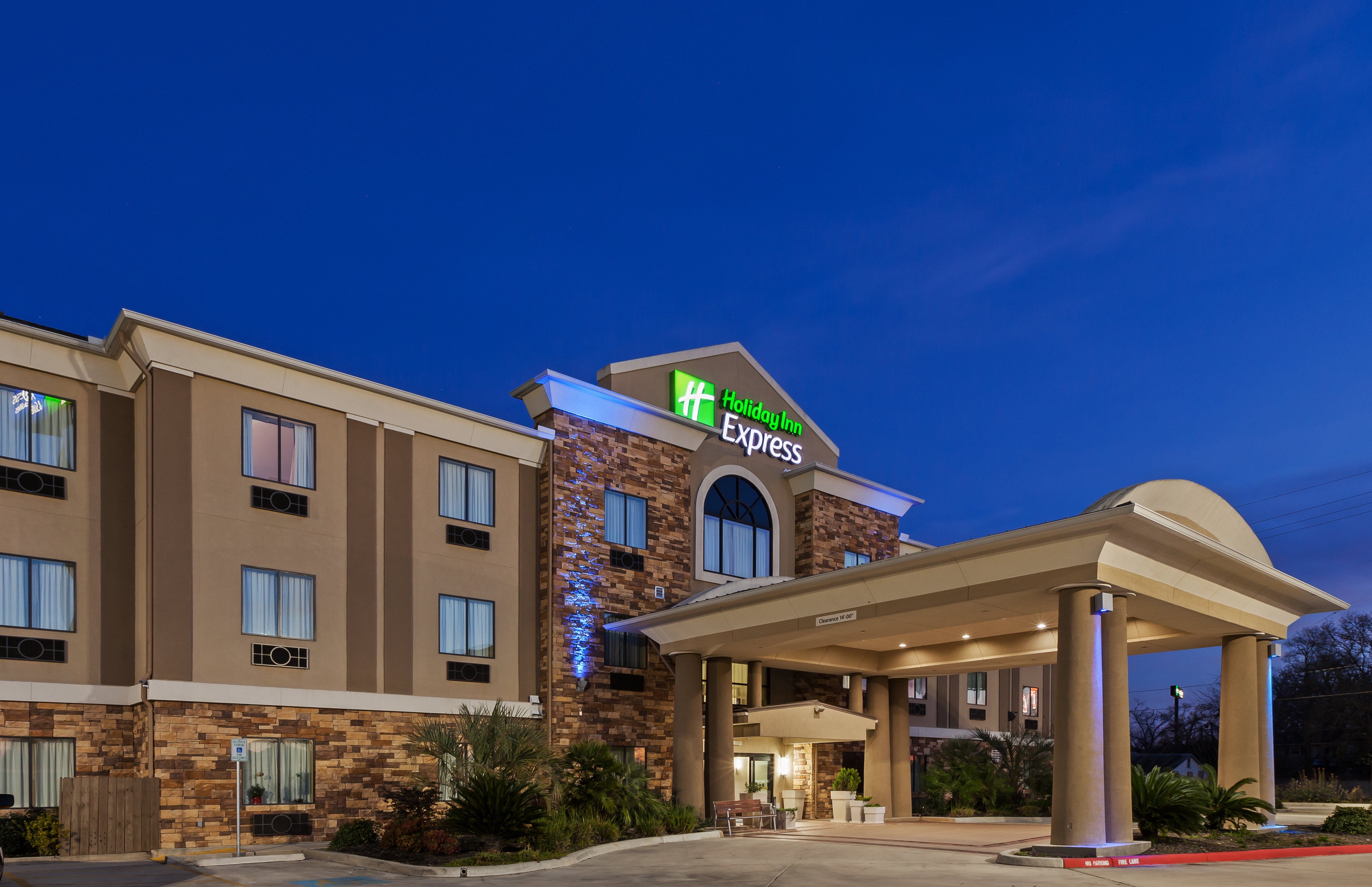Holiday Inn Express & Suites Cleveland By IHG-官方